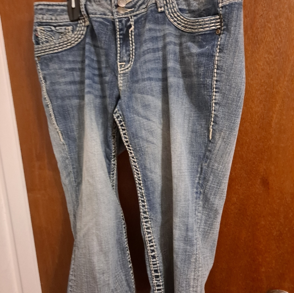 WOMENS Vigoss Jeans size 20 length 23". Embellished thick stitched pockets